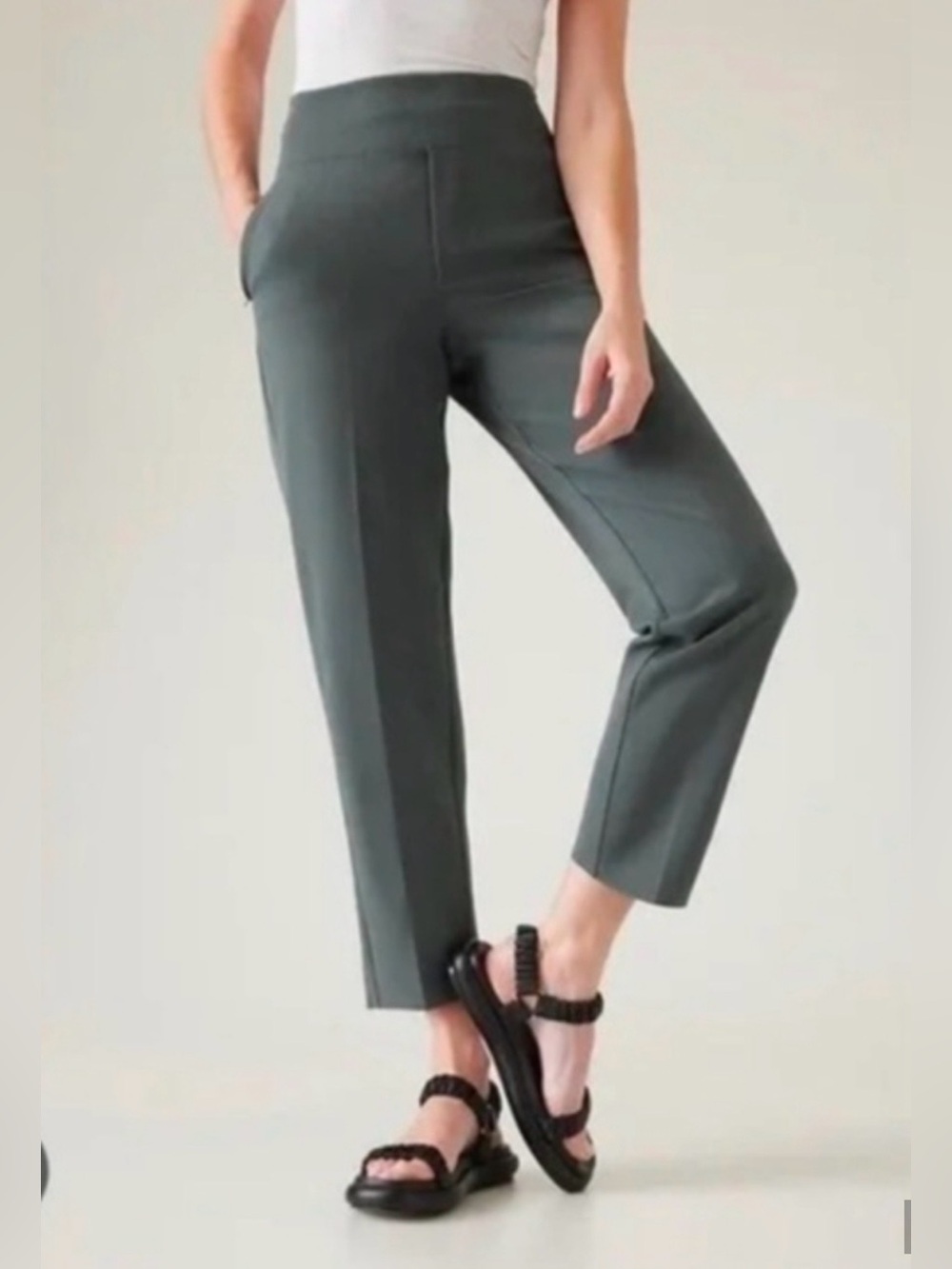 Athleta Women’s endless pant in Forest Green Athletic/casual dress Pants